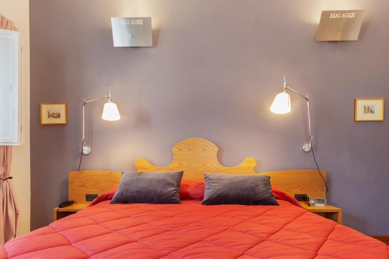 Malagigi Bed & Breakfast *